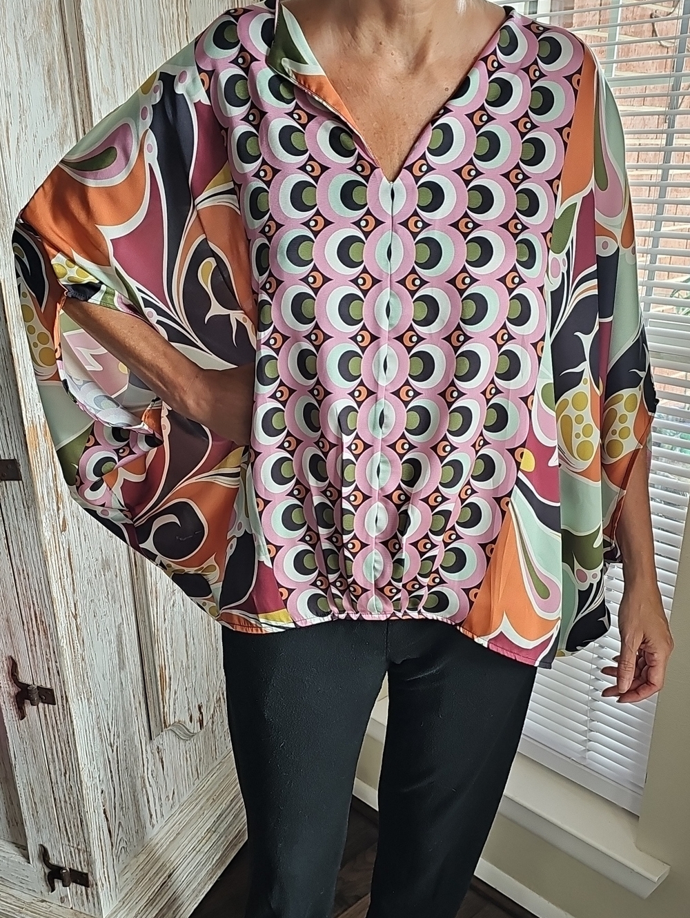 NWOT JULIAN CHANG Abstract Geo-Print V-Neck Dolman Top in Multi-Color - Size S